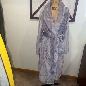 Berkshire Plush lavender Robe
